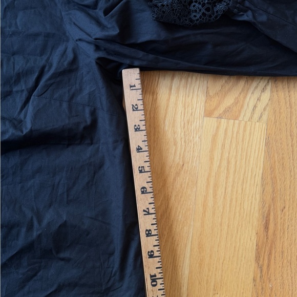 Top H&M Black Boxy Embellished Blouse with Mandarin Collar and open back size M - Picture 9 of 12